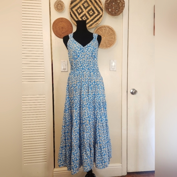 LAST ONE! Blue Daisy Floral Maxi Dress With A Tie Back - Picture 8 of 11